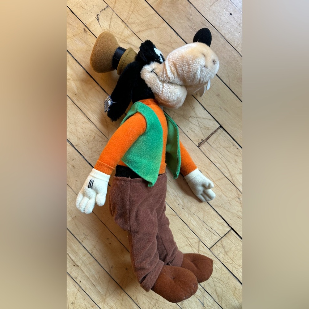 Disney Goofy Plush Stuffed Doll APPLAUSE 1984 With Tags! #2371